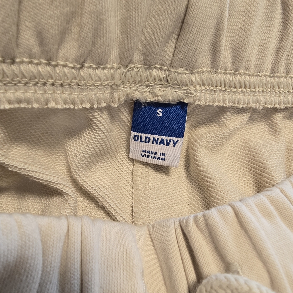 New! Old Navy Sweats - Picture 7 of 9